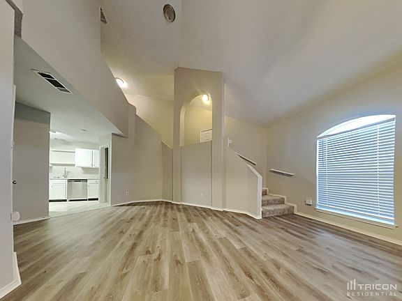 3rd image of 1744 Circle Creek Dr