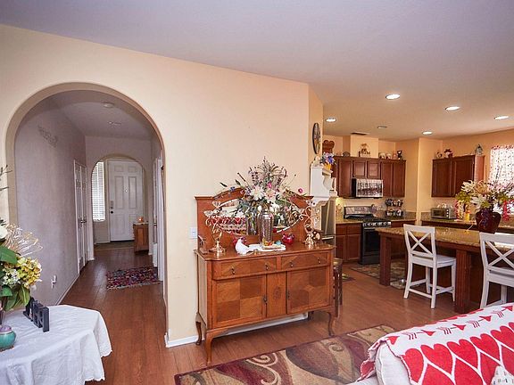 3rd image of 15053 Riverview Ln