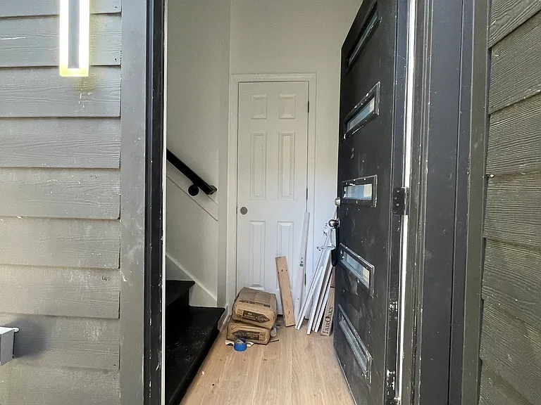 2824 Montgomery St #R — Photo 50