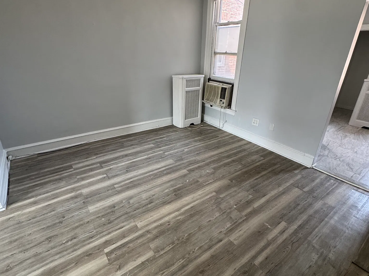 3 bed, 1280 sqft, $1,700 — Photo 2