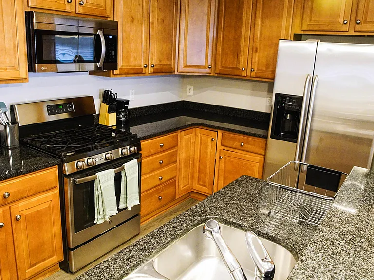 5663 Harrington Falls Ln #E — Photo 16