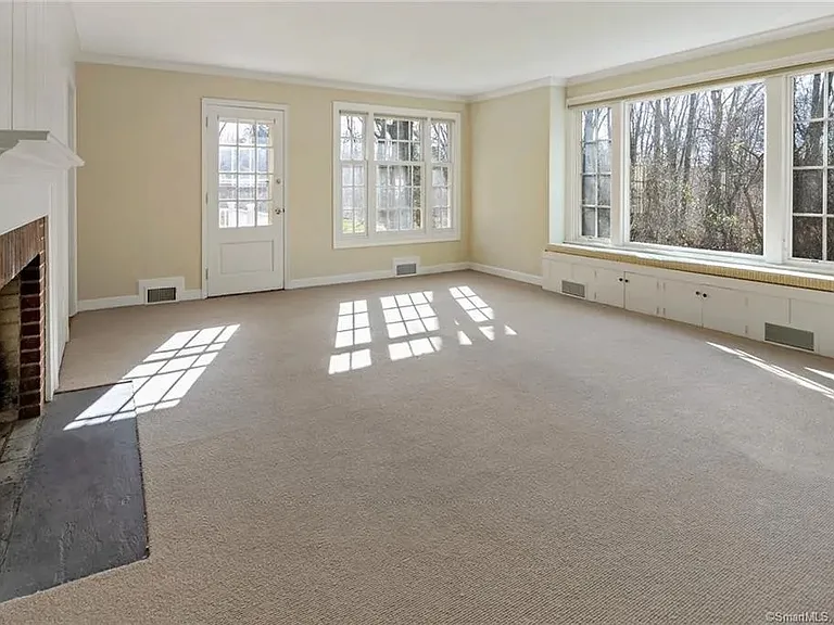 920 Redding Rd — Photo 10