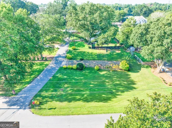 172 Upshaw Dr, Alpharetta, GA 30009