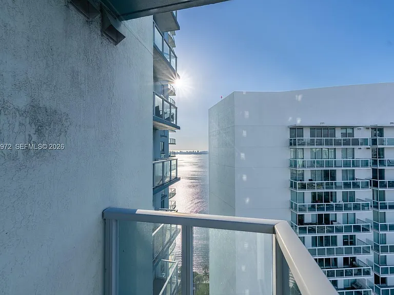 1900 N Bayshore Dr #3809 — Photo 1