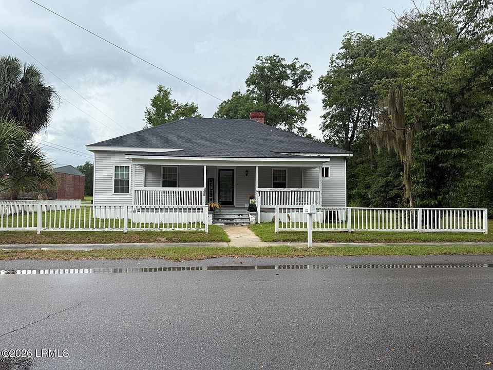 2nd image of 212 Keene Avenue