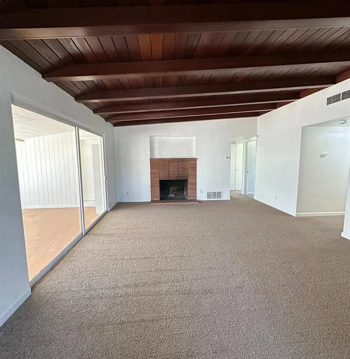 4 bed, 1754 sqft, $1,895 — Photo 4