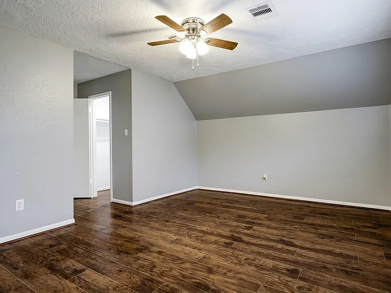 12346 Huntington Venture Dr — Photo 21