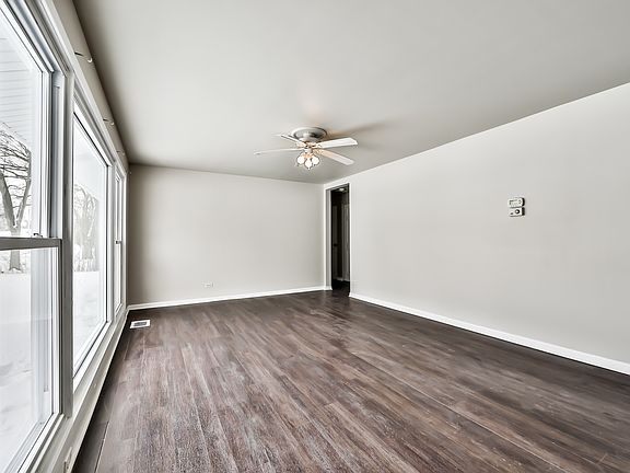 4th image of 18235 John Ave