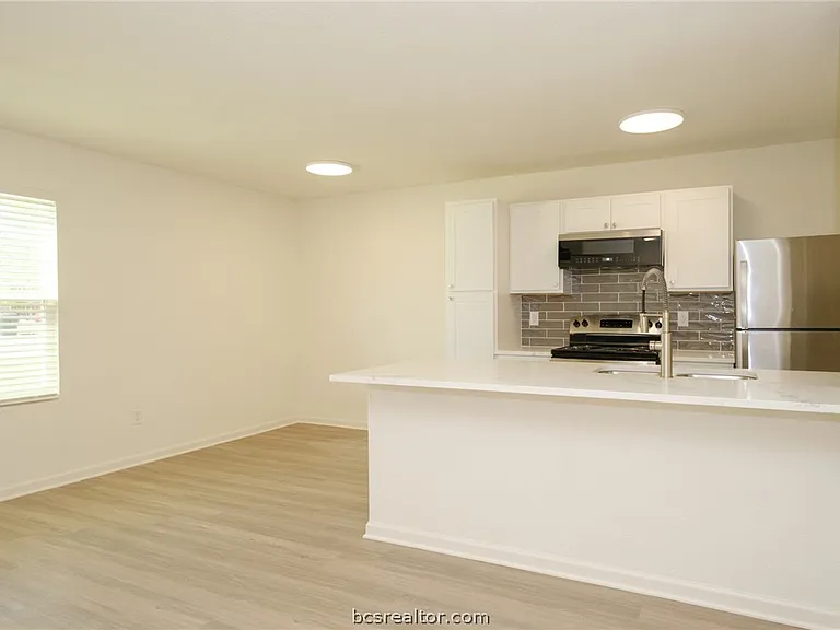 1500 Alpine Cir #A — Photo 3