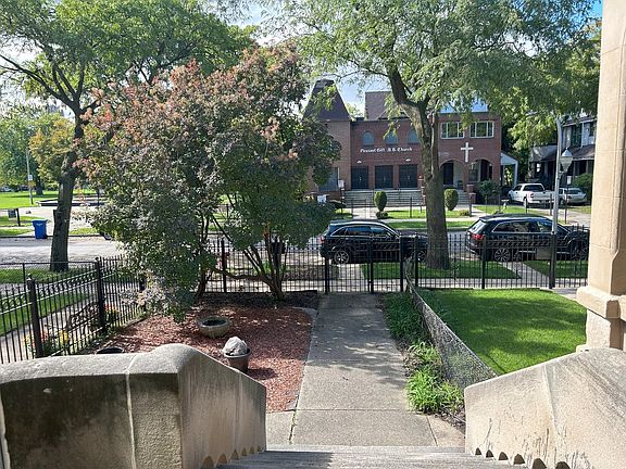 4th image of 4531 S Greenwood Ave