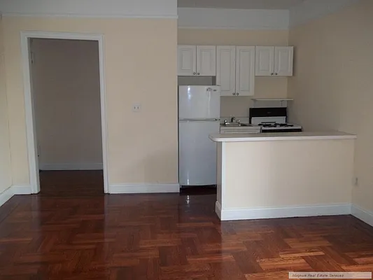 Rented by Magnum Realty Holdings, LLC | media 27