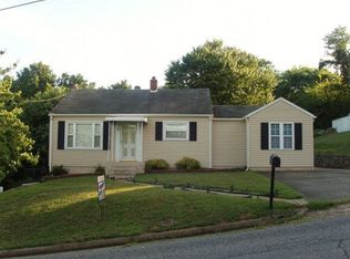 76 Luther St, Ridgeway, VA 24148