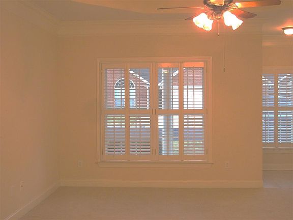 5th image of 144 Dove Haven Dr