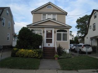 75 Cambridge St, Valley Stream, NY 11581