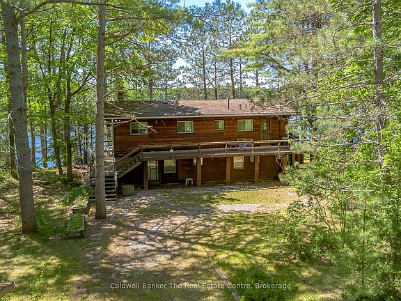 2nd image of 1077 Misty Ln