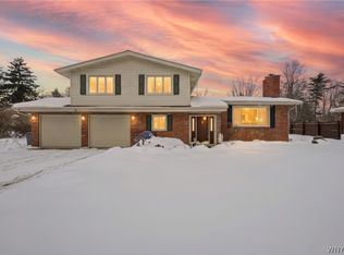 427 Cherry Ln, Lewiston, NY 14092