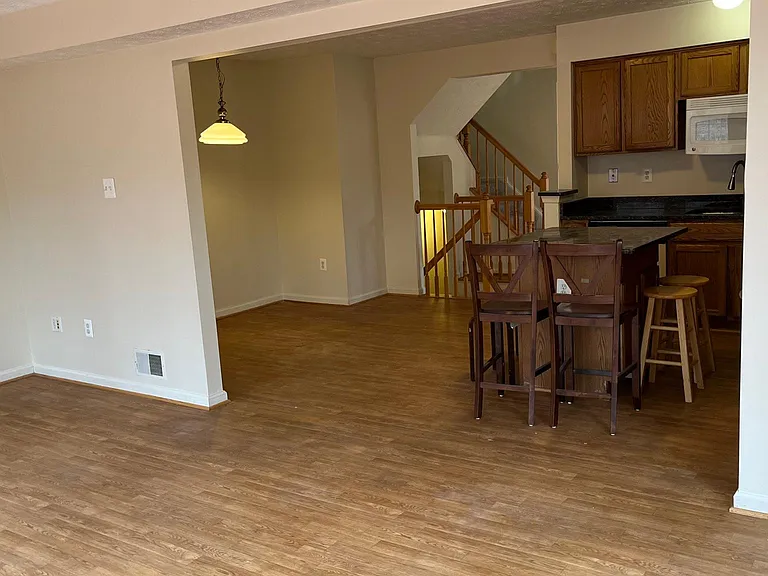 8900 Papillon Dr — Photo 9