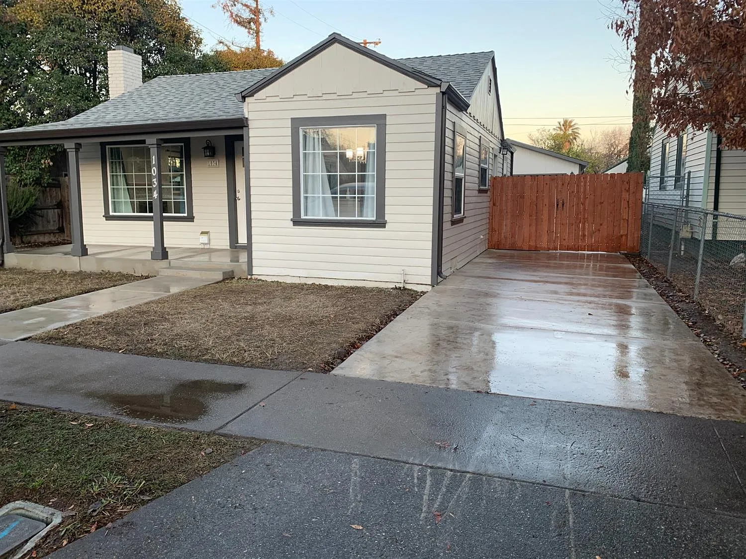 1034 Carlton Ave photo 1