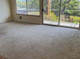 Classic Apartments in Magnolia close to The Locks