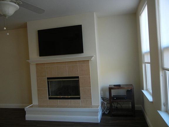 4th image of 844 McClelland Dr