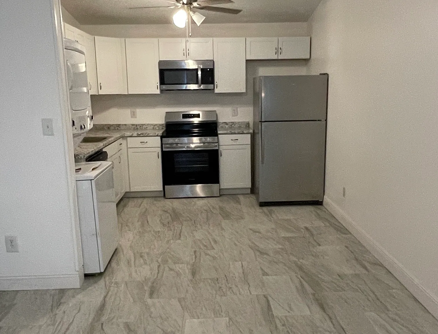 2 bed, 800 sqft, $1,250 — Photo 4
