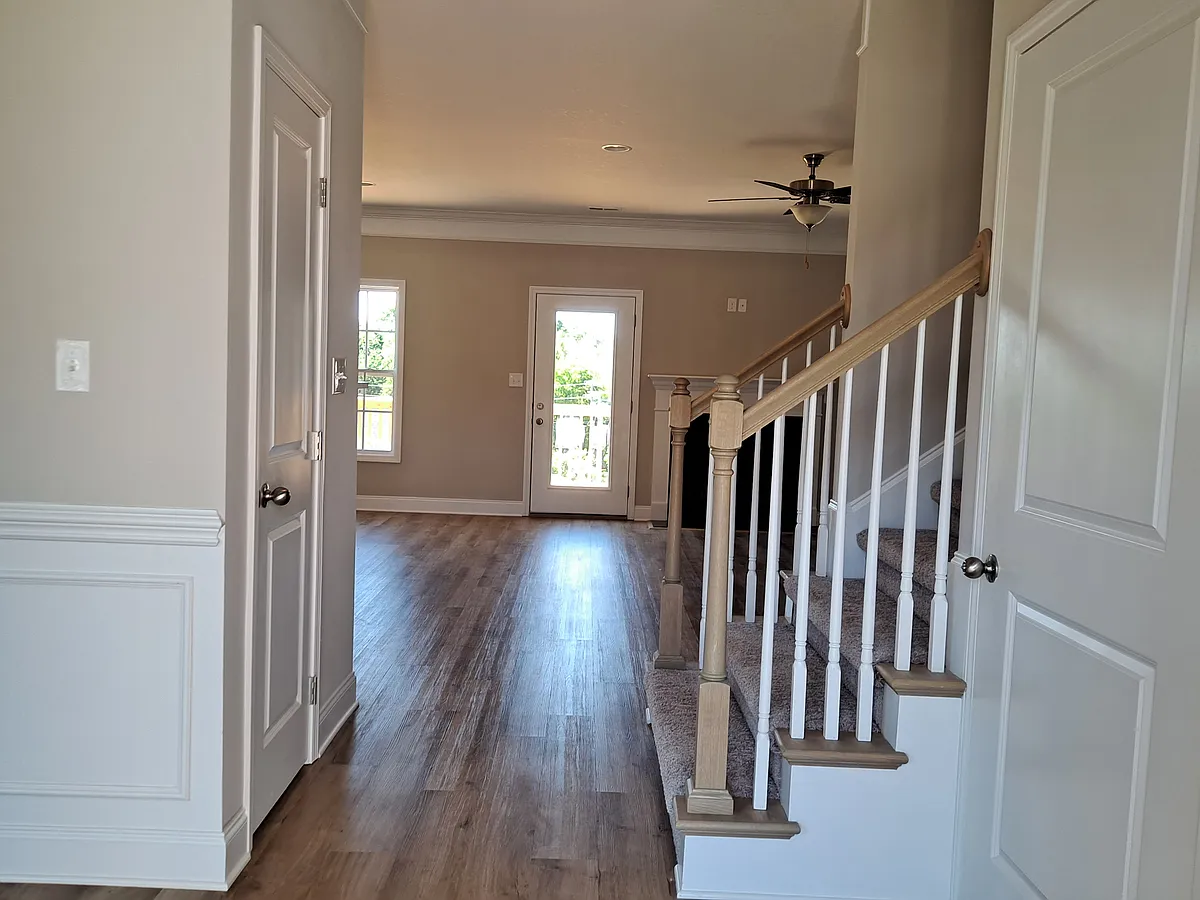 Building Photo - 3034 Lazy River Dr
