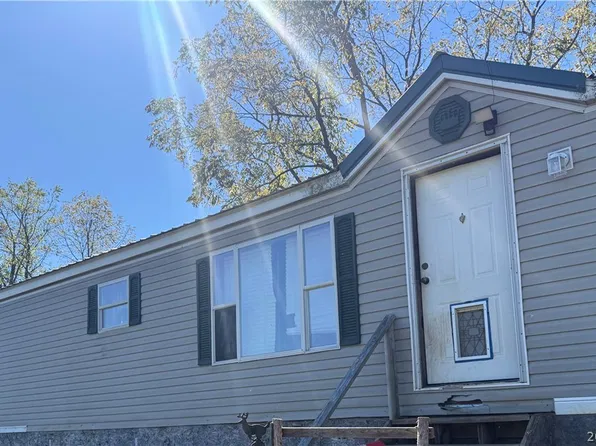 8574 Chapel Bluff Rd, Macks Creek, MO 65786