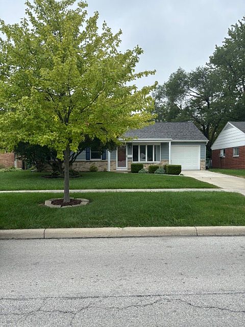 1st image of 1785 Parkway Dr N
