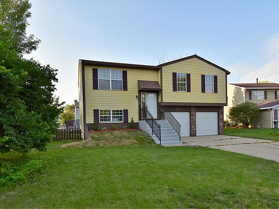 2nd image of 440 Navajo Ct