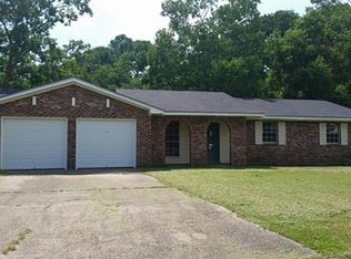 2417 Oxford Dr, Gautier, MS 39553
