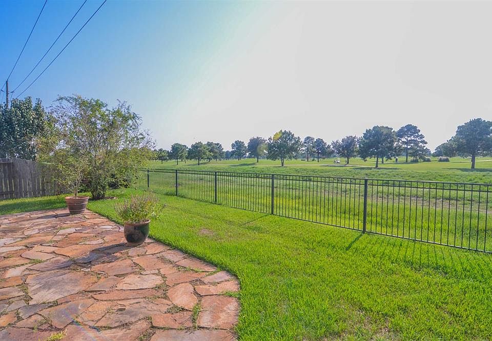 1st image of 15131 By The Lake Way
