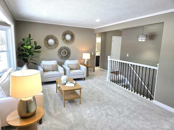 11209 Independence Ave N, Champlin, MN 55316