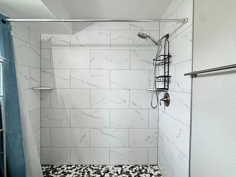 3410 Bay St — Photo 17