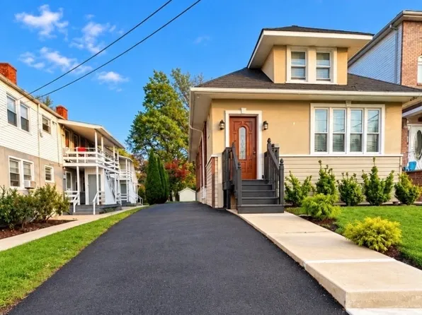 1045 Madison Ave, Elizabeth City, NJ 07201