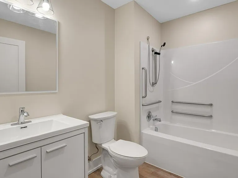 Beautiful Apartments West Grand Neighborhood — Photo 40