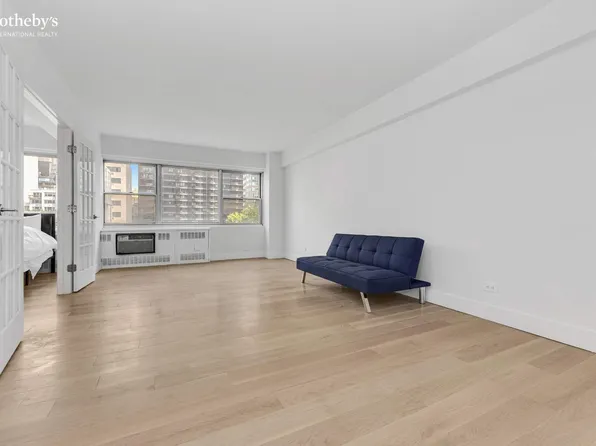 333 East 46th Street image 1 of 6