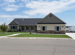 620 Valley Circle Rd, Hagerman, ID 83332