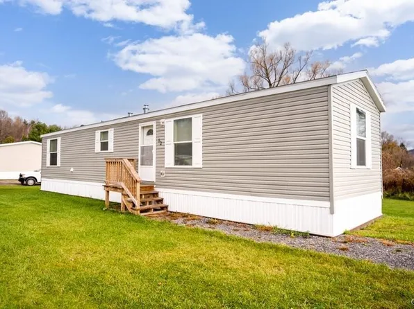 12 John St, Bridgewater, NY 13313