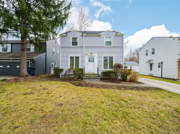 23706 E Groveland Rd, Beachwood, OH 44122