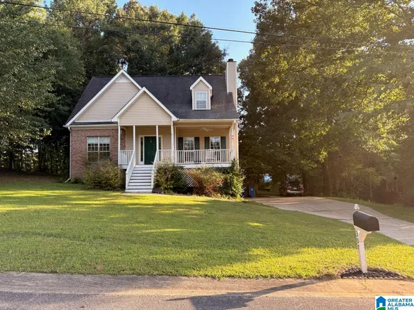 307 Hunter Hills Cir, Chelsea, AL 35043