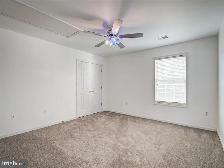 5 Regal Ct — Photo 16