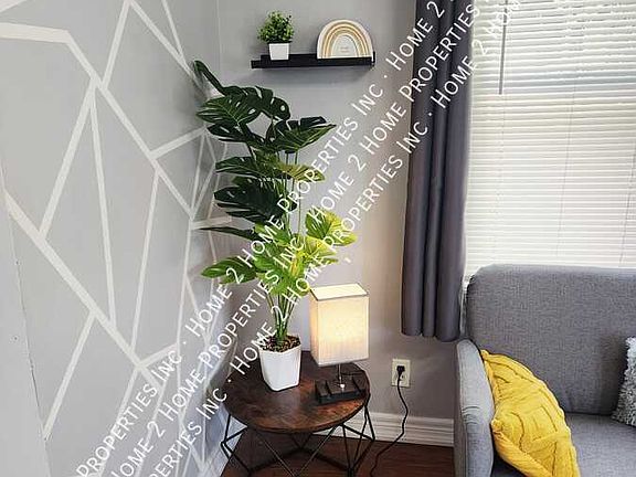 5th image of 3674 King St