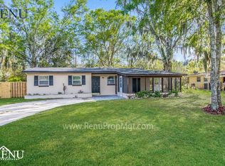 7044 Red Robin Dr, Jacksonville, FL 32210