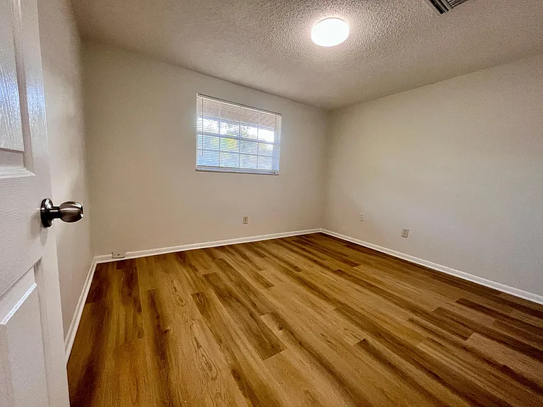 9801 N Aster Ave #A — Photo 9