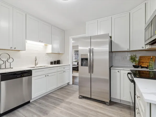 10517 Sheridan Ave S, Bloomington, MN 55431