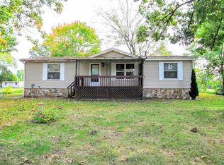 370 Eisenhower St, Doolittle, MO 65401