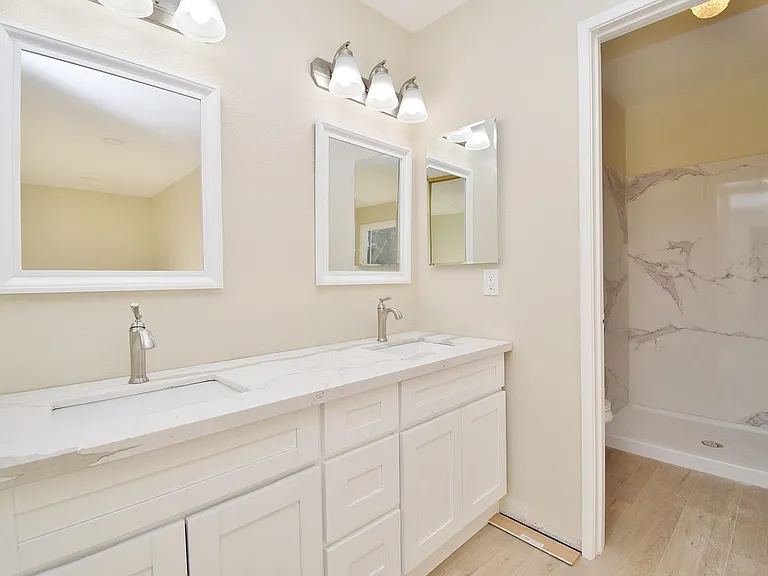 1350 Kruger Ave — Photo 15