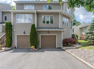 86 Village Grn, Bardonia, NY 10954