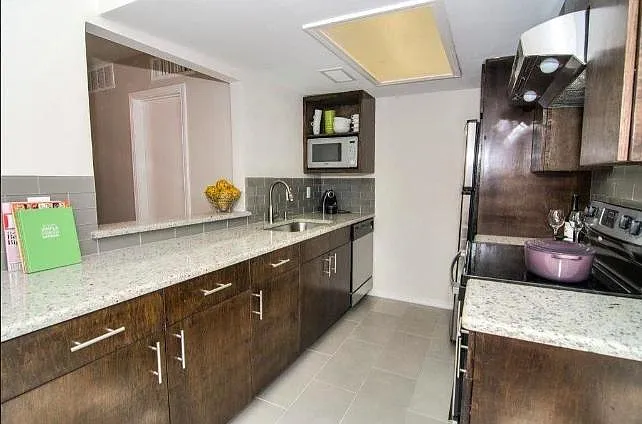 4525 Gilbert Ave #207 — Photo 7