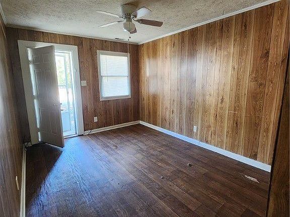 2nd image of 713 Italy St